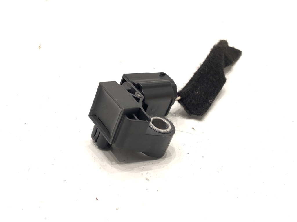 [STARK-809503] Sensor de impacto para Renault Clio V (B7_) 1.6 E-TECH 145 - 985816194R