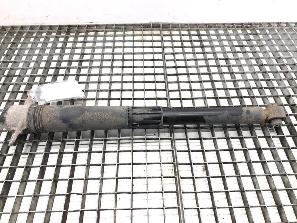 [STARK-811844] Amortiguador trasero izquierdo VW Tiguan (AD1, AX1) 2016-2022