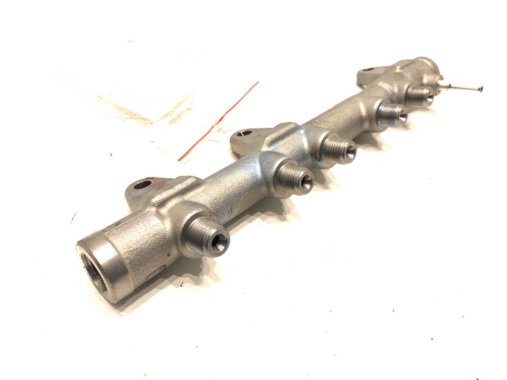 [STARK-812549] Riel de combustible BMW Serie 5 (G30, F90) 2016-2022