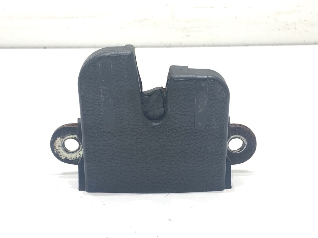 [STARK-814051] CIERRE DE PORTÓN TRASERO VW GOLF V (1K1) 2003-2010