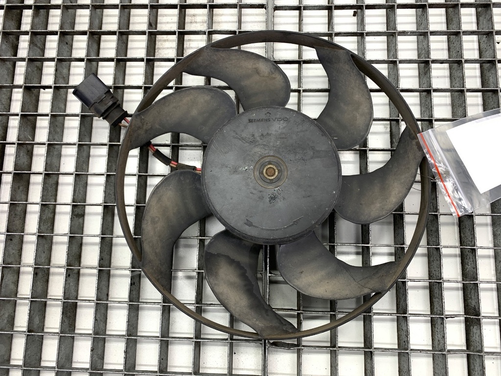 [STARK-824251] Ventilador de radiador de aire acondicionado VW Tiguan (5N_) 2007-2018 2.0 TDI 103 kW