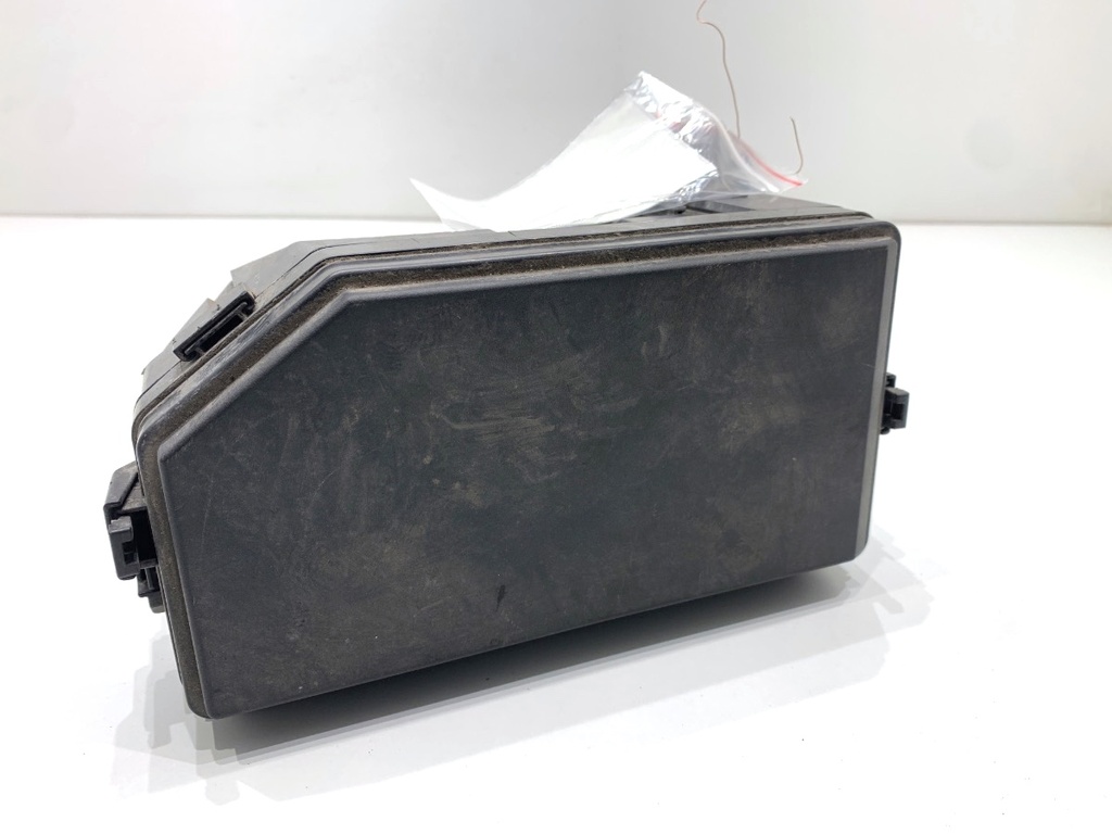 [STARK-833928] Caja de fusibles HONDA CIVIC IX sedan (FB) 1.8 104 kW (141 CV) gasolina 2011-2022