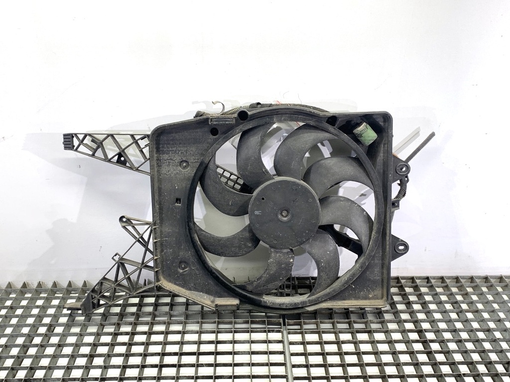 [STARK-835620] Radiador de ventilador para Opel Corsa D (S07) 1.3 CDTI 55 kW (75 CV) 2006-2014