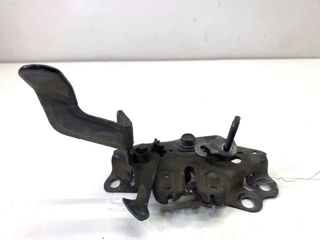 [STARK-841937] Cierre de capó NISSAN JUKE (F15) 2010-2022