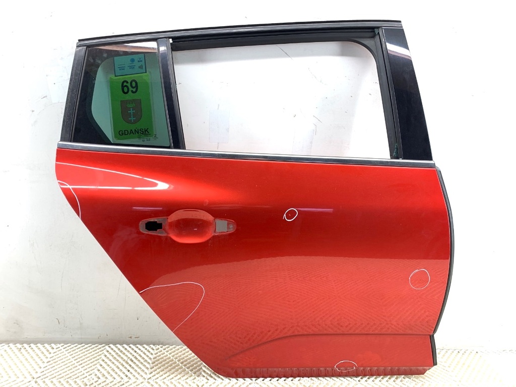 [STARK-808555] Puerta trasera derecha Renault Megane IV Grandtour 2016-2022
