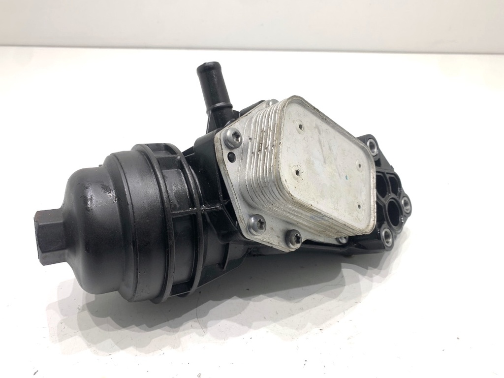 [STARK-848497] Base de filtro de aceite para Mercedes-Benz CLA Coupe (C117) 2013-2019