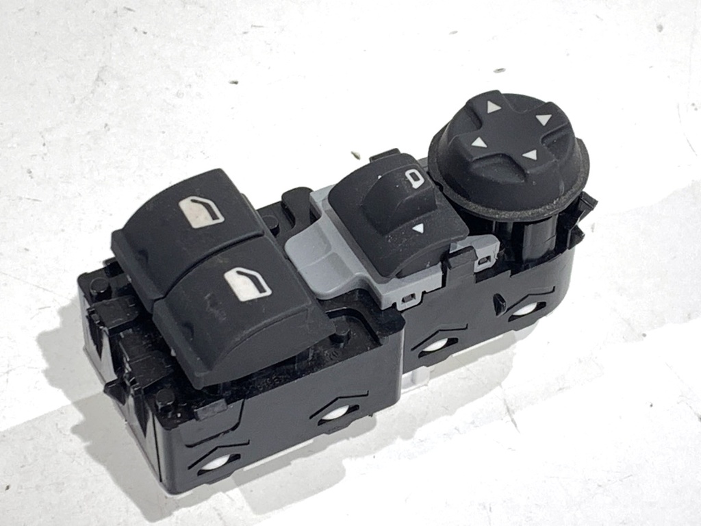 [STARK-850769] Interruptor de ventanilla Opel Crossland X / Crossland (P17, P2QO) 1.2 81 kW 110 CV 2017-2022