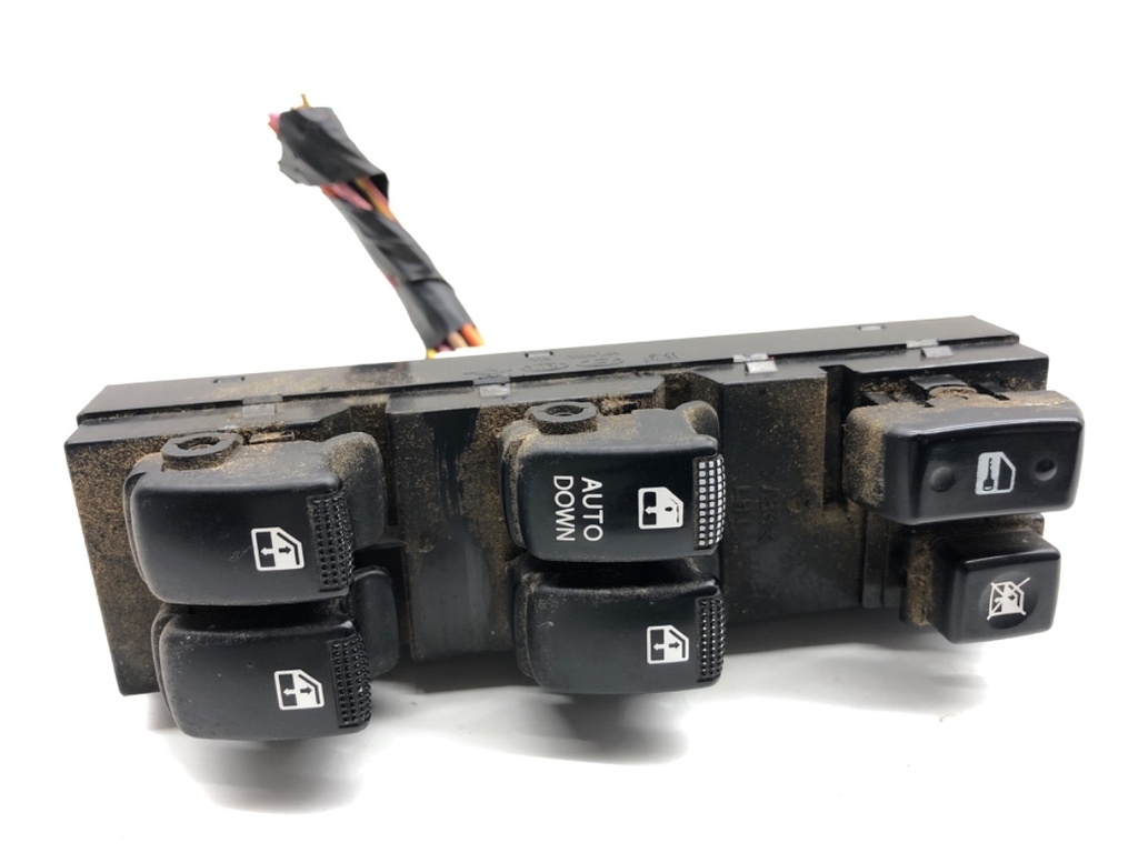 [STARK-861966] Interruptor de elevalunas Hyundai Tucson (JM) 2.0 gasolina 2004-2022