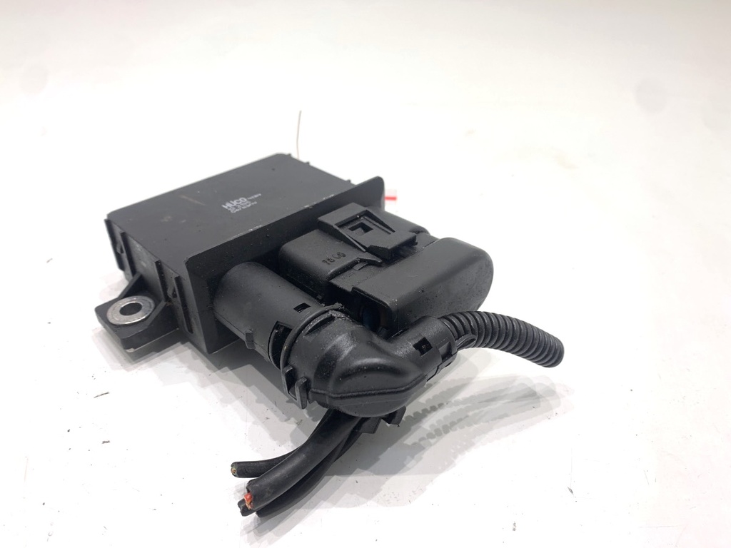 [STARK-865031] Relé de bujías de precalentamiento para BMW 5 Touring (E61) 520d 120 kW (163 CV) 2005-2010