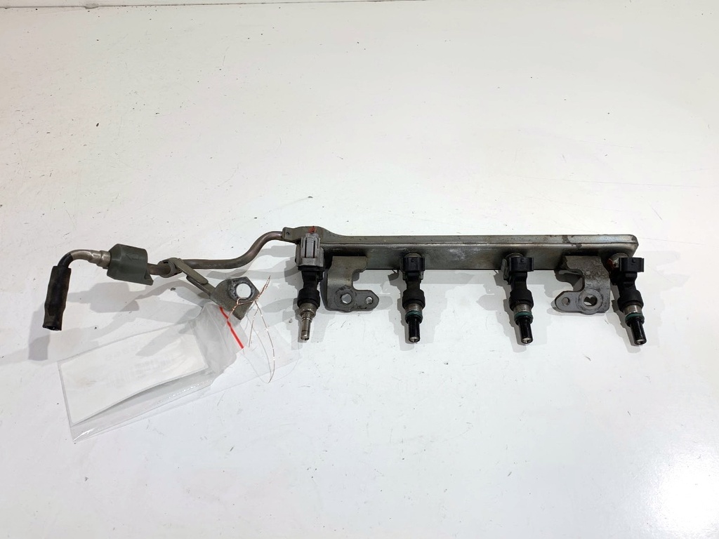 [STARK-866866] Colector de combustible NISSAN NOTE (E11, NE11) 1.6 (2006-2012)