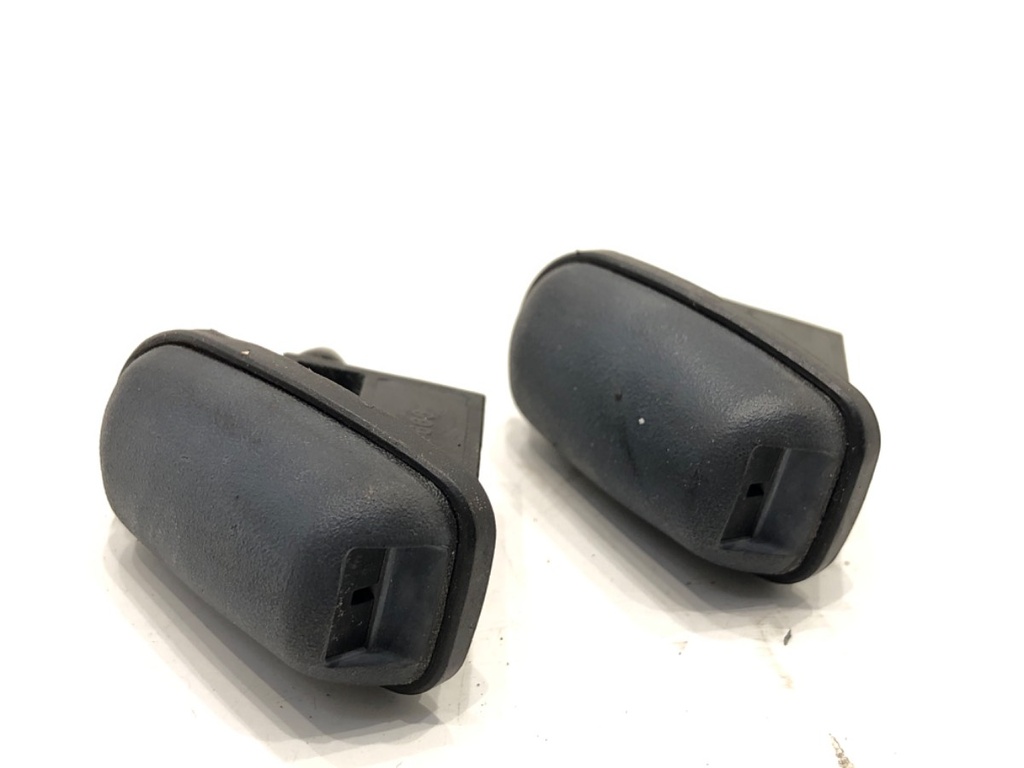 [STARK-868137] Boquilla de lavaparabrisas Ford Focus III 2010-2022 1.0 EcoBoost