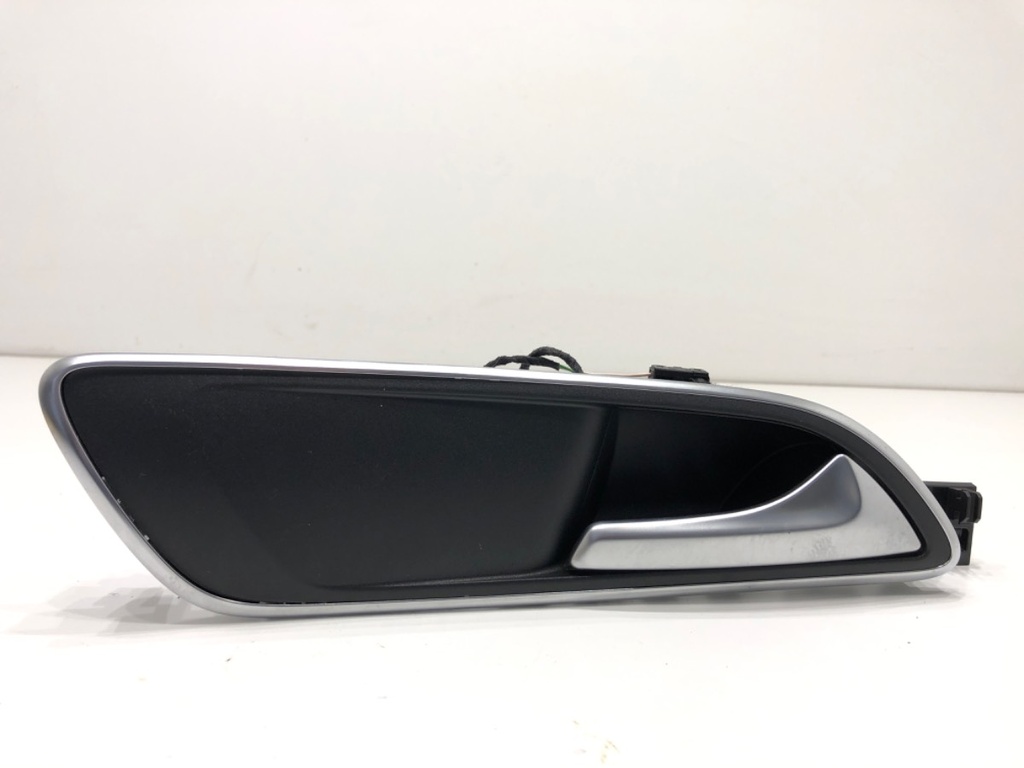 [STARK-874016] Tirador interior de puerta delantero derecho Mercedes-Benz Clase GLA (X156) 2013-2022