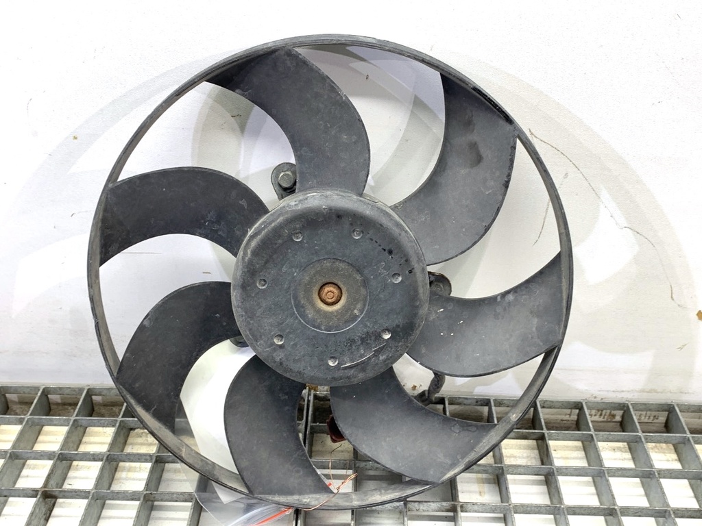 [STARK-874642] Ventilador de aire acondicionado VW Passat B7 Variant (365) 1.8 TSI 118 kW