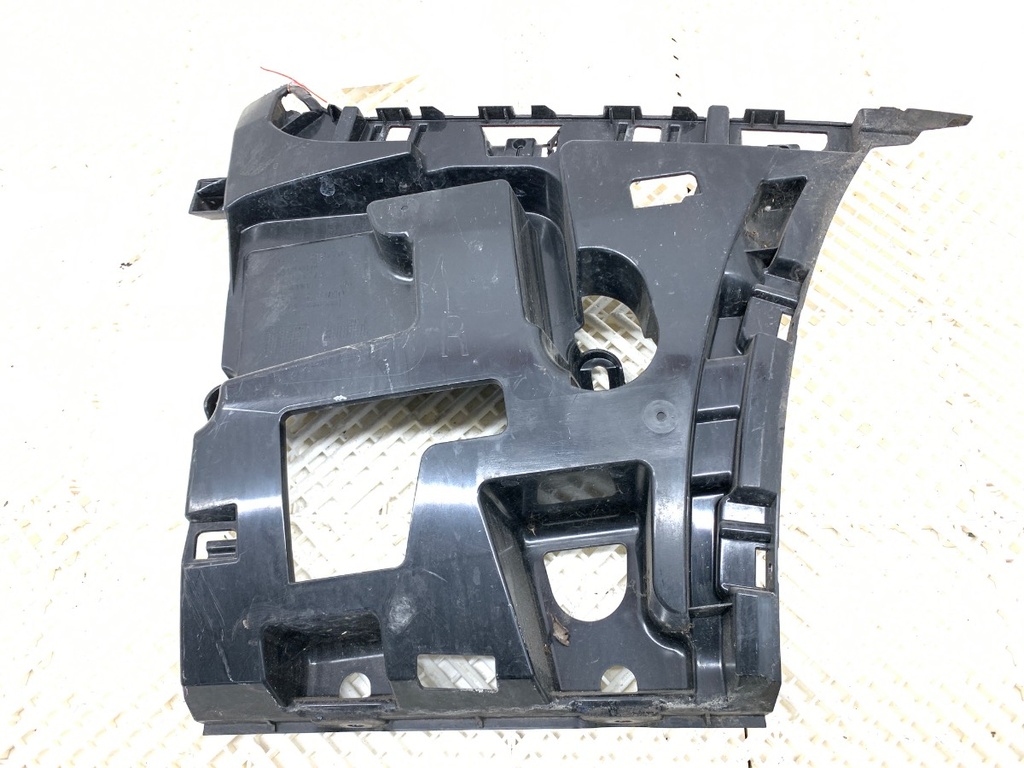 [STARK-877210] DESLIZADOR DE PARACHOQUES TRASERO DERECHO BMW 3 Gran Turismo (F34) 320d (140 kW) A83