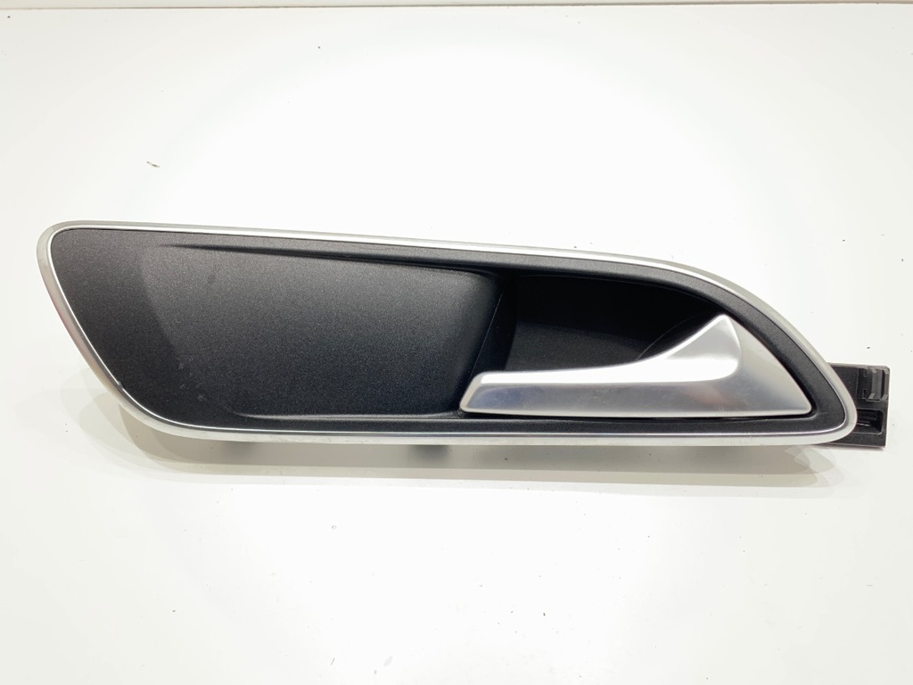 [STARK-879154] Tirador interior de puerta delantero derecho para Mercedes-Benz Clase A (W176) 2012-2018