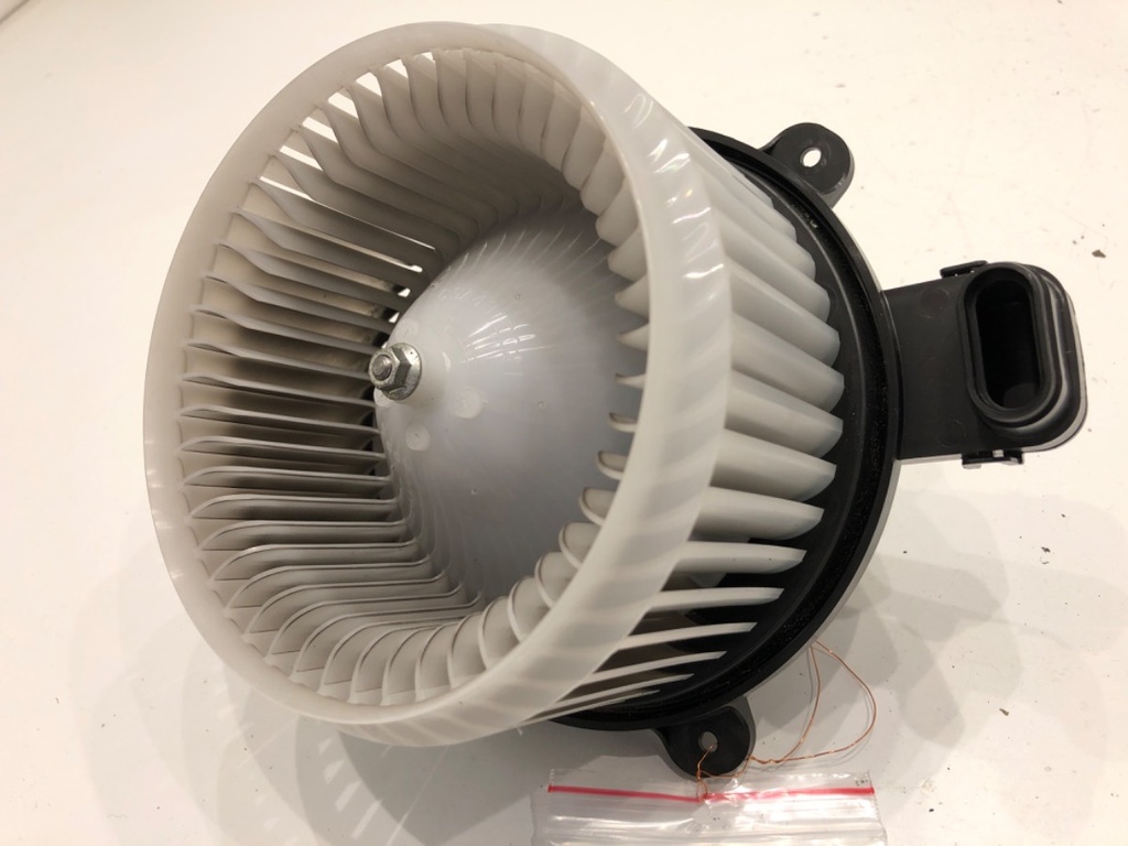 [STARK-880488] Ventilador de admisión de aire Mitsubishi Eclipse Cross (GK_) 1.5 T-Mivec 163 CV 2017-2022