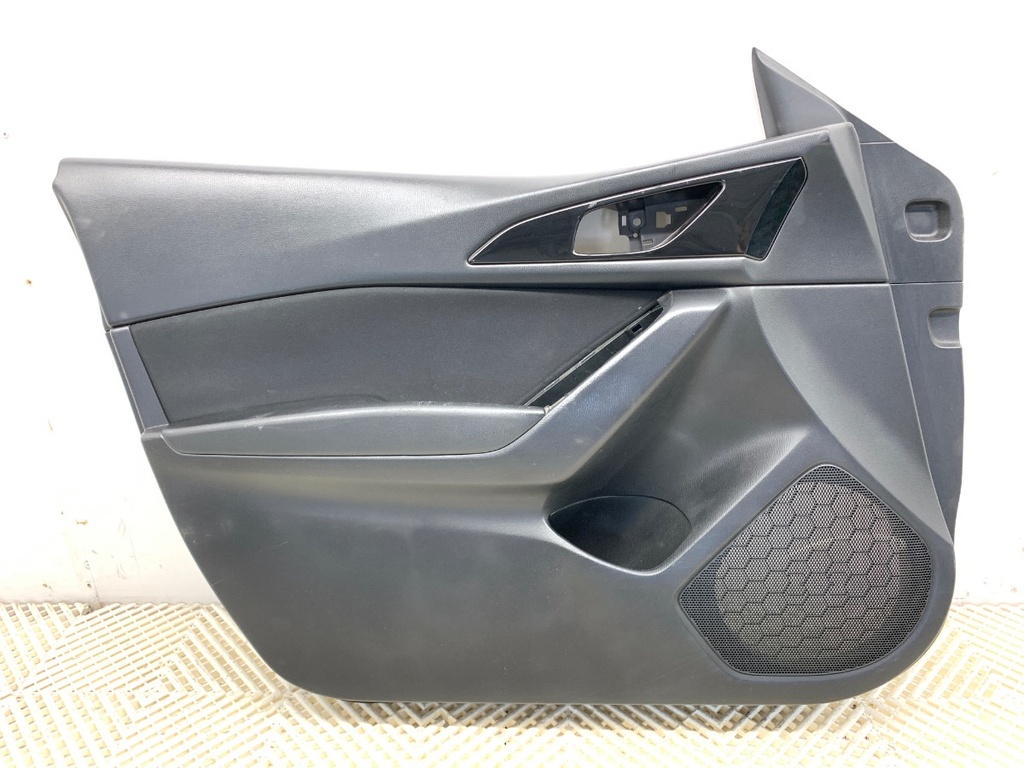 [STARK-880868] Panel de puerta delantero izquierdo Mazda 3 (BM, BN) 2013-2022
