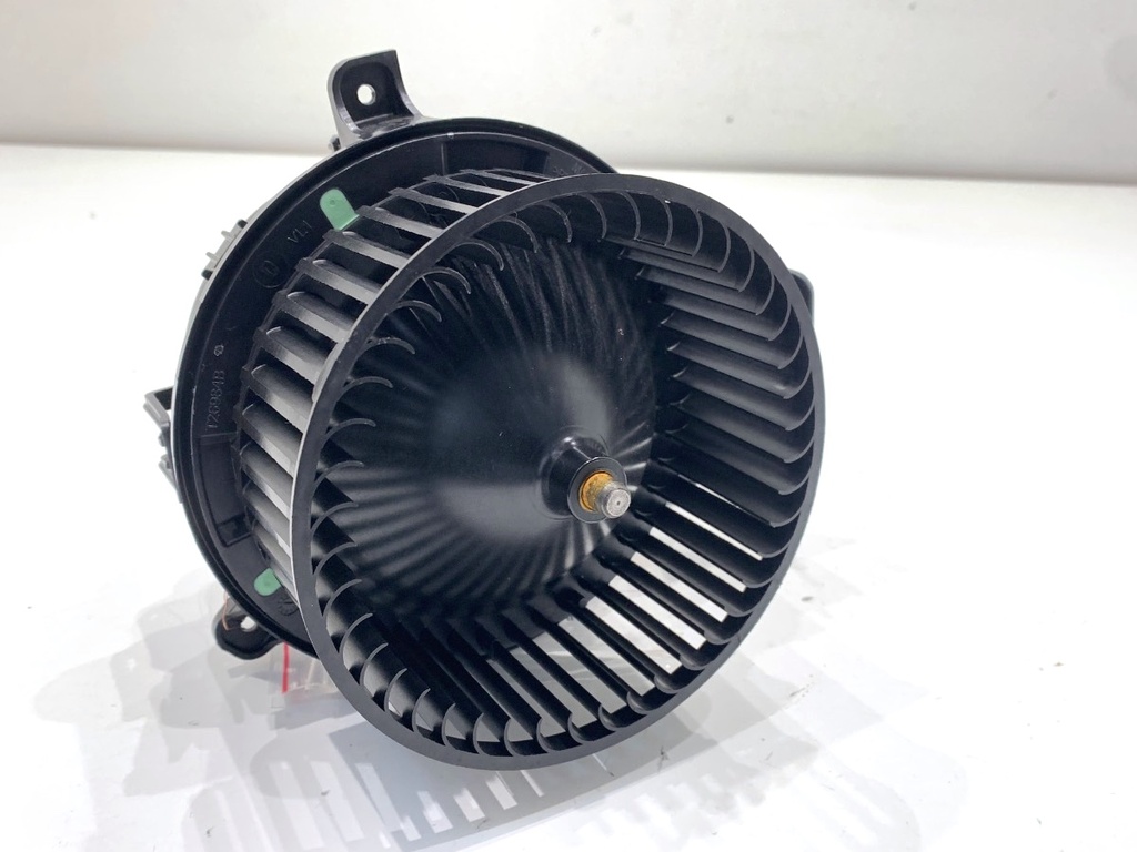 [STARK-891125] Ventilador de admisión SKODA KAMIQ (NW4) 1.5 TSI 2019-2022 OE 2Q1820021A