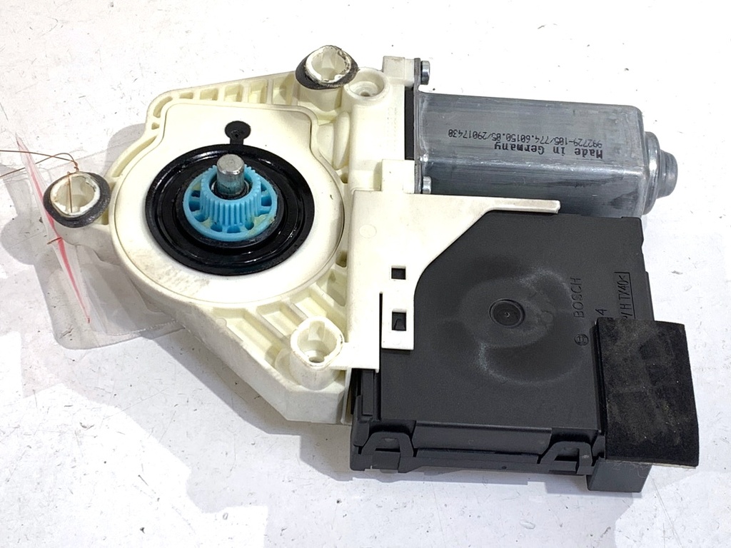 [STARK-898851] Motor de elevalunas delantero izquierdo VW Passat B6 Variant (3C5) 2005-2011