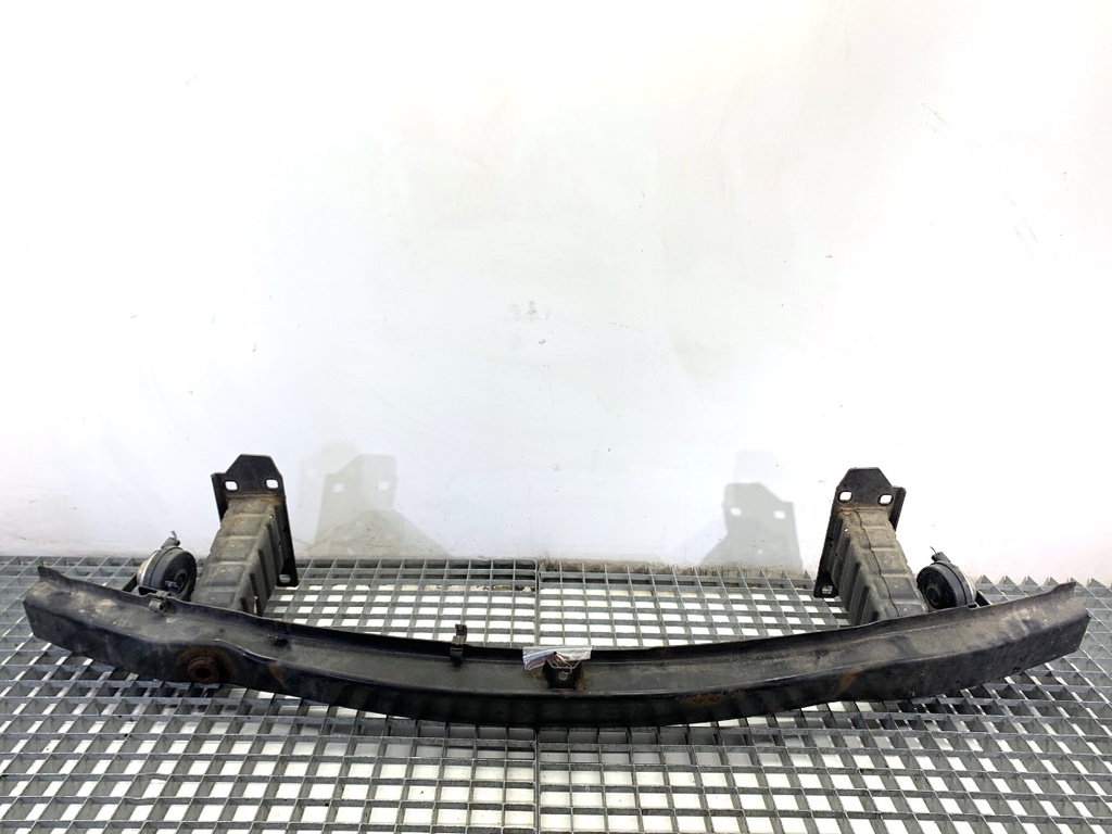 [STARK-902455] Barra de parachoques delantera BMW Serie 3 (E90) 2004-2012 320d 120 kW 163 CV