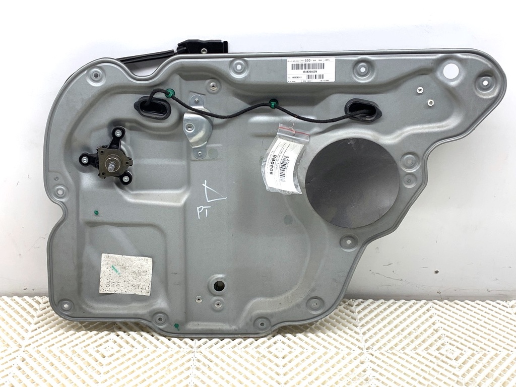 [STARK-904088] Elevalunas trasero derecho VW Touran (1T1, 1T2) 2003-2010