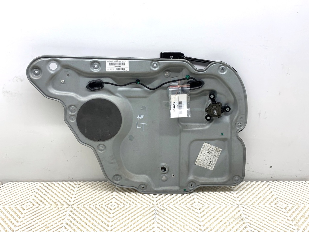 [STARK-904089] Elevador de ventana trasero izquierdo VW Touran (1T1, 1T2) 2003-2010