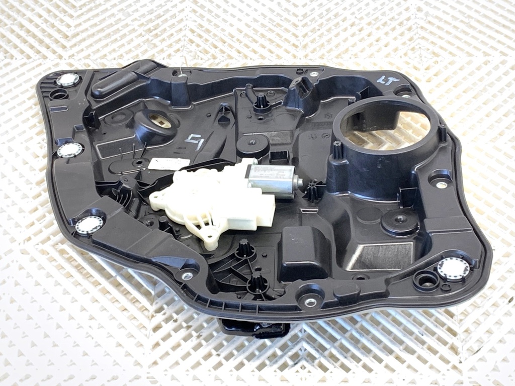 [STARK-906090] Elevalunas trasero izquierdo BMW Serie 3 Touring (G21, G81) 2019-2022