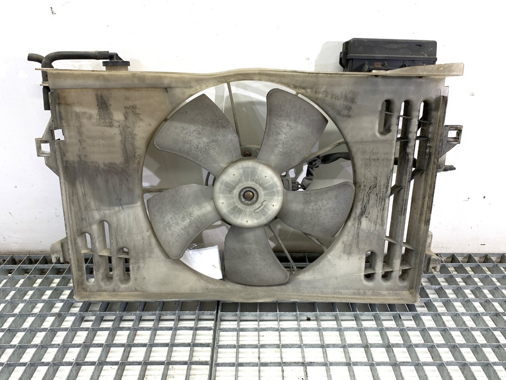 [STARK-906685] Ventilador radiador Toyota Corolla Verso 1.6 81 kW 2004-2009