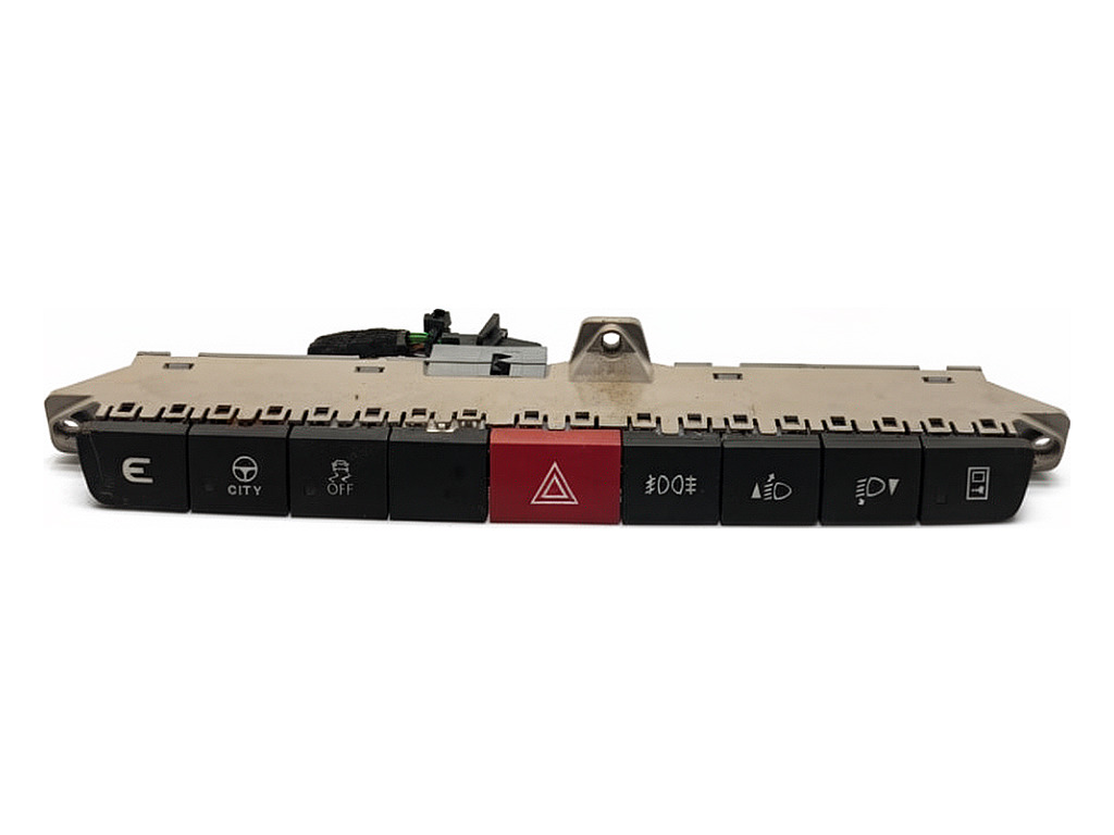 [STARK-925288] Interruptor de luces de emergencia IVECO Daily VI Autobús 2014-2022