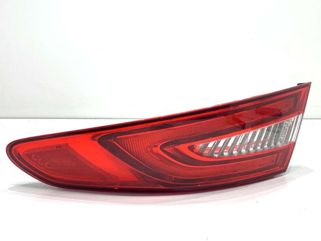 [STARK-841559] Piloto trasero derecho JAGUAR XF I (X250) 2008-2015