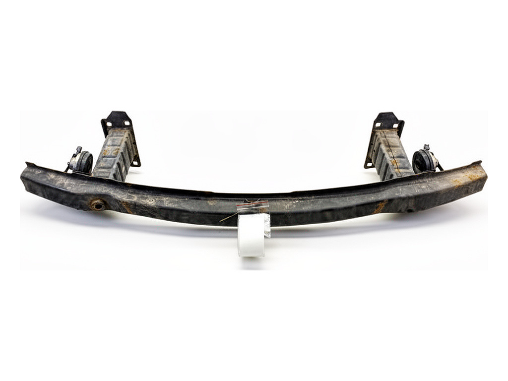 [STARK-930740] Barra de parachoques delantera BMW Serie 3 Touring (E91) 2004-2012
