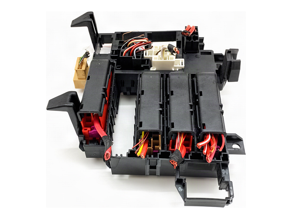[STARK-931575] Caja de fusibles AUDI Q5 (FYB, FYG) 45 TFSI Mild Hybrid 2020-2022