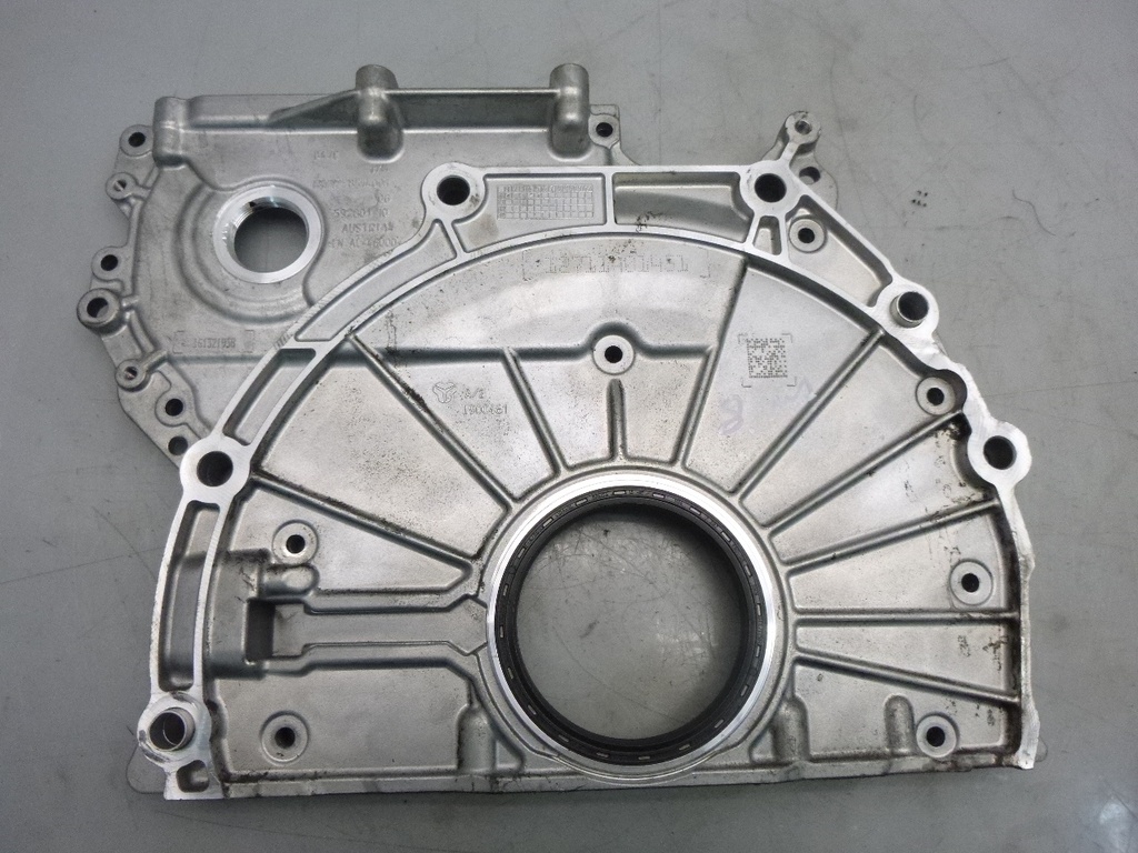 [MTD-306231] Tapa de balancines BMW Serie 2 Gran Active Tourer F45 F46 220d 2.0 B47C20A 8514001