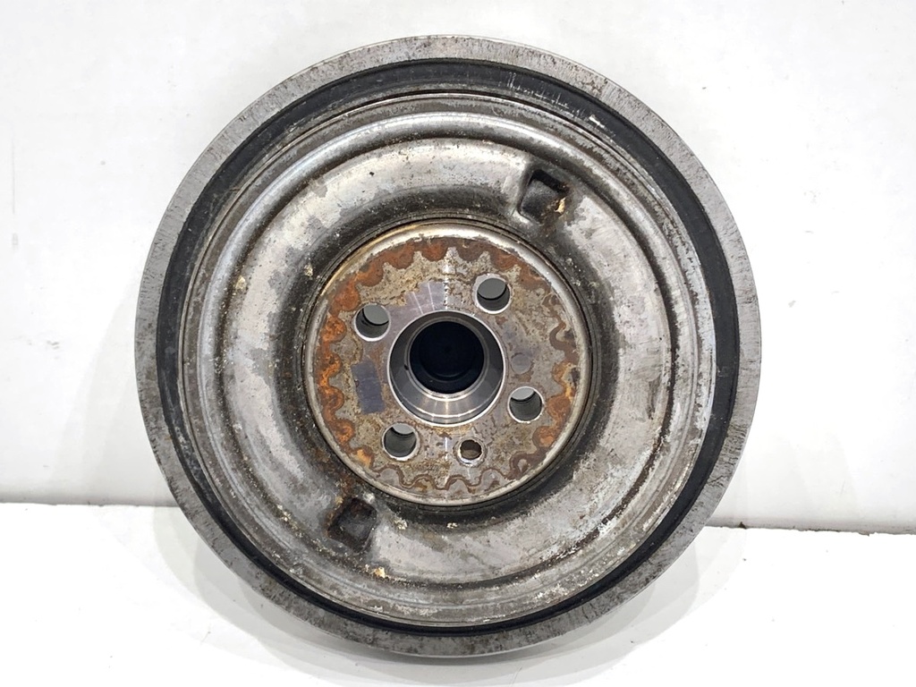 [STARK-889101] Polea de cigüeñal VW Transporter/Caravelle VI 2.0 TDI 110 kW 04L105251