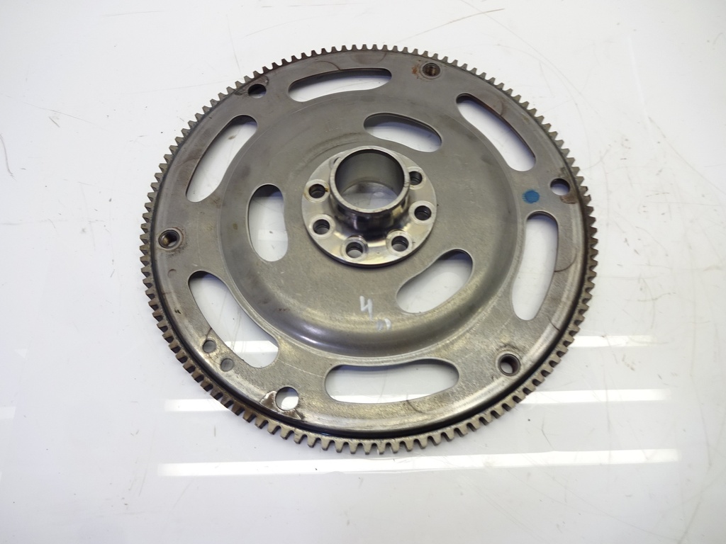 [MTD-356304] Volante motor para Audi A4 B9 2.0 40 TFSI DLVA DLV 06H105323AE