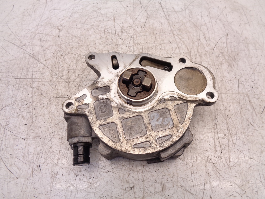 [MTD-360934] Bomba de vacío para VW Caddy MK3 III 1.6 TDI CAYD CAY 03L145100F