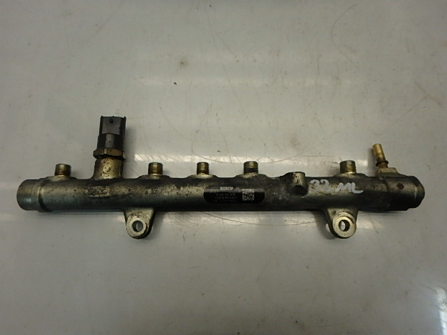 [MTD-146797] Rail de combustible Renault Grand Scenic 2 Megane II 2 Scenic 1.9 dCi F9Q804 820039699