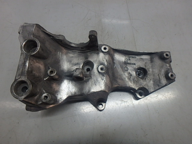[MTD-234813] Soporte unidad de potencia Audi A4 8E 1.8 T Turbo gasolina AVJ 06B903143L