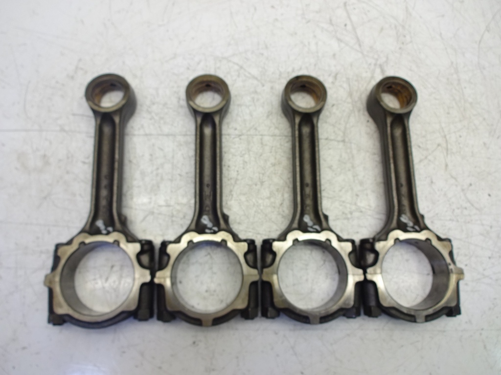 [MTD-345652] 4x Biela Nissan X-Trail T30 2.2 dCi D Diesel YD22DDTI YD22