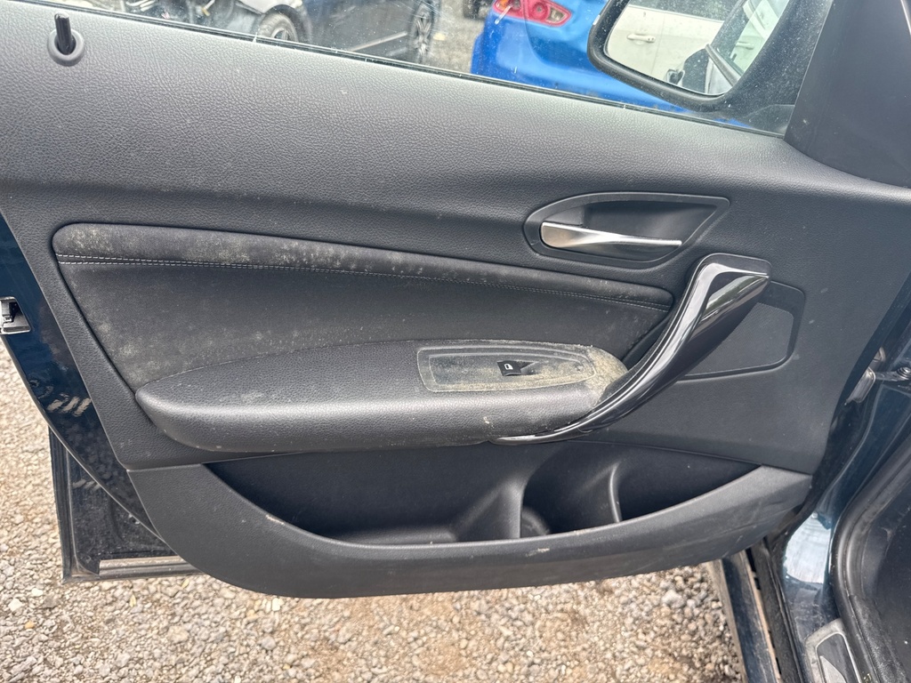 [EPE-103632] Panel de guarnición interior puerta delantera izquierda BMW 1 Sports Hatch 2014