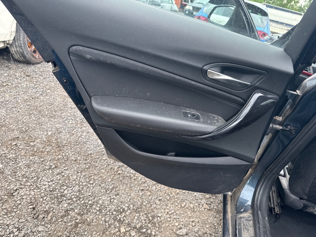 [EPE-103628] Elevalunas de puerta trasera izquierdo para BMW 1 Sports Hatch (F20) 2014