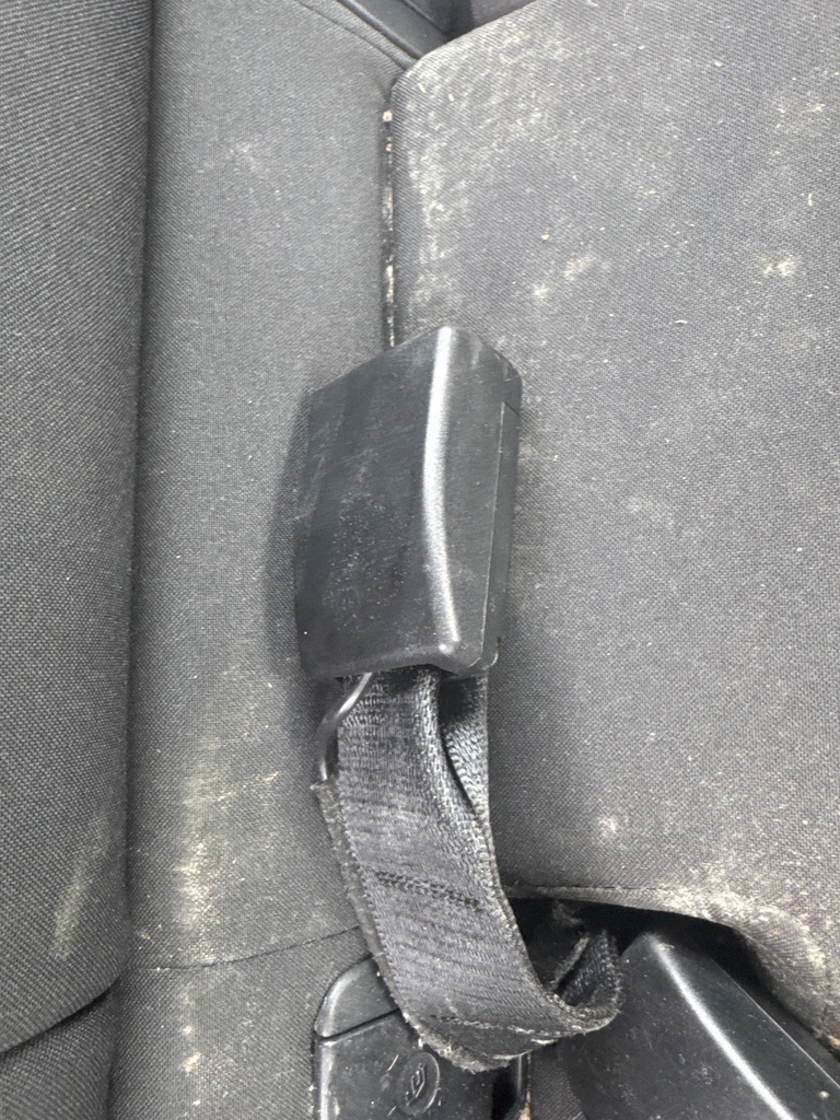 [EPE-103683] Cinturón de seguridad trasero central BMW Serie 1 Sports Hatch 2.0 2014