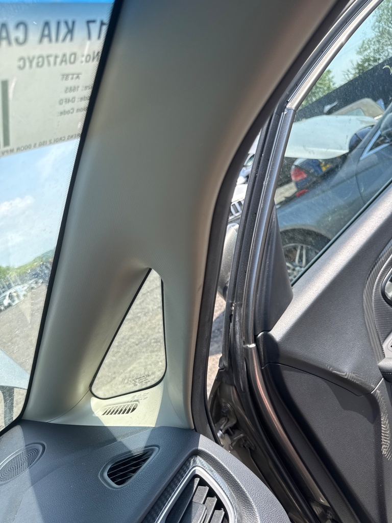 [EPE-105235] Pilar A Kia Carens IV 1.7 CRDi 2017