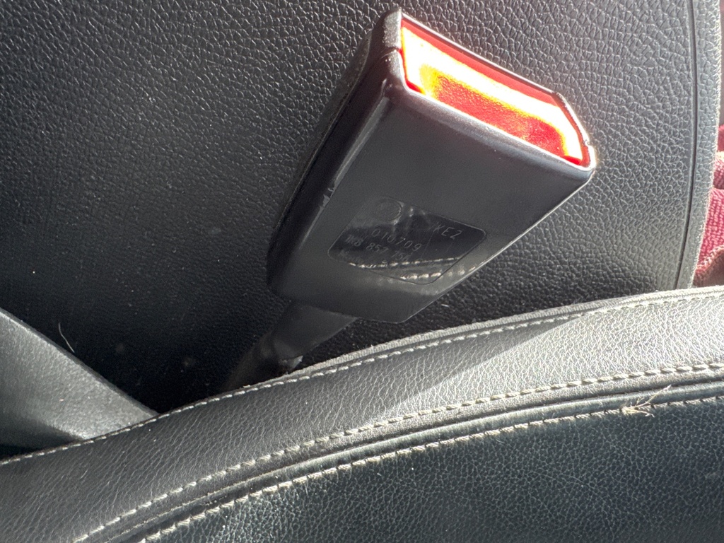 [EPE-103735] Interruptor de cinturón seguridad delantero derecho 2009 VW SCIROCCO III 2.0 TDI (CBDB/CBD)