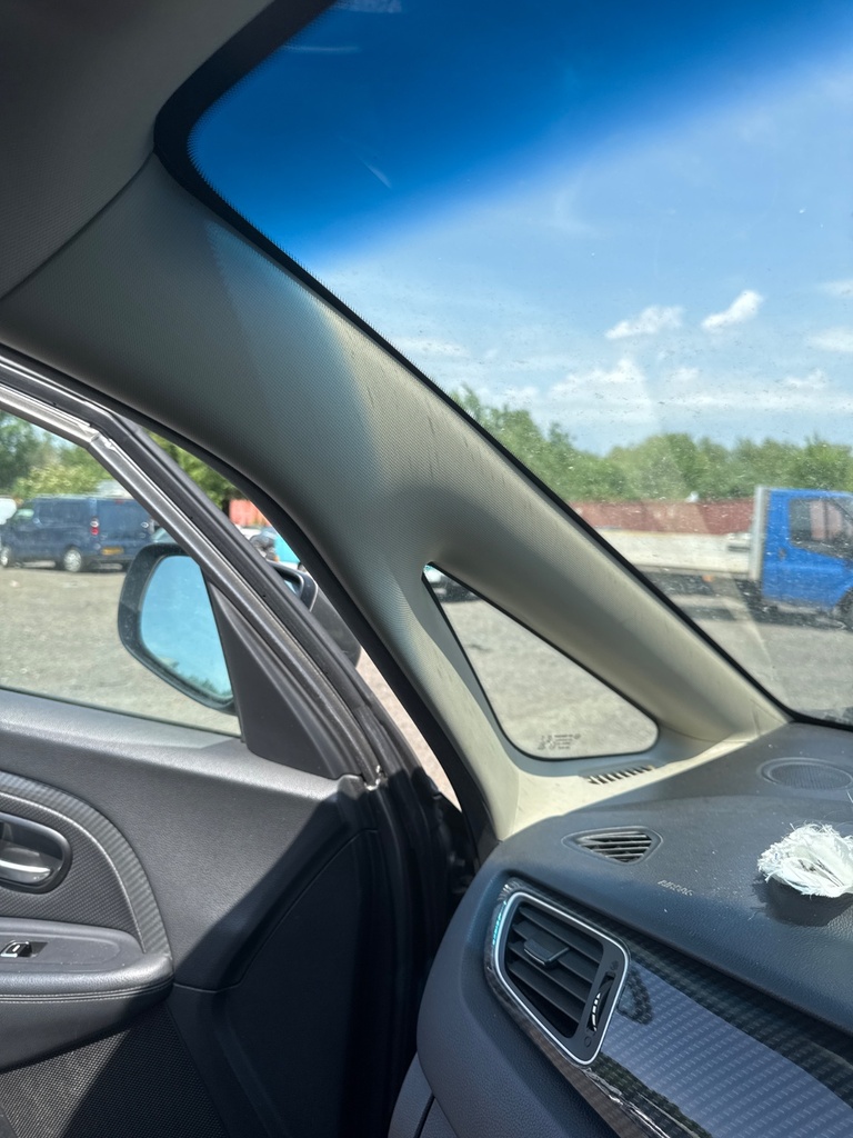 [EPE-105234] Pilar A Kia Carens IV 1.7 CRDi