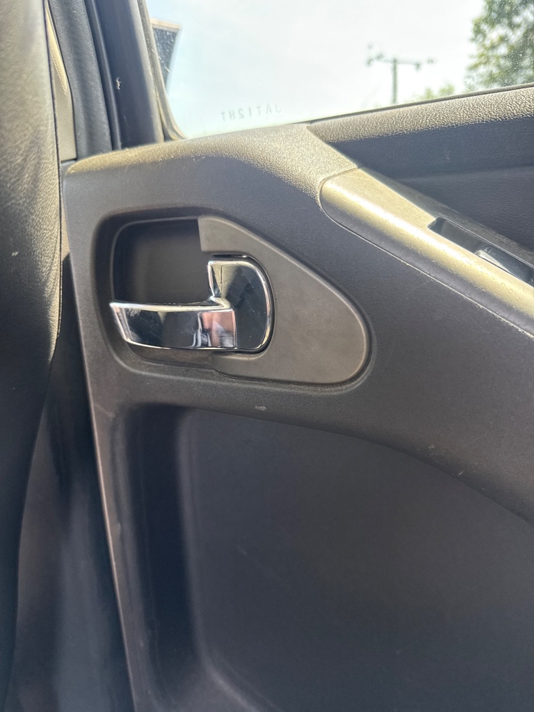 [EPE-105525] Tirador interior puerta trasera derecho para Nissan Pathfinder III 2007