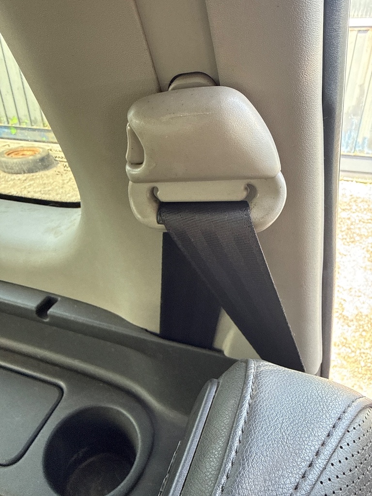 [EPE-105535] Pretensor trasero cinturón seguridad izquierdo Nissan Pathfinder III 2007