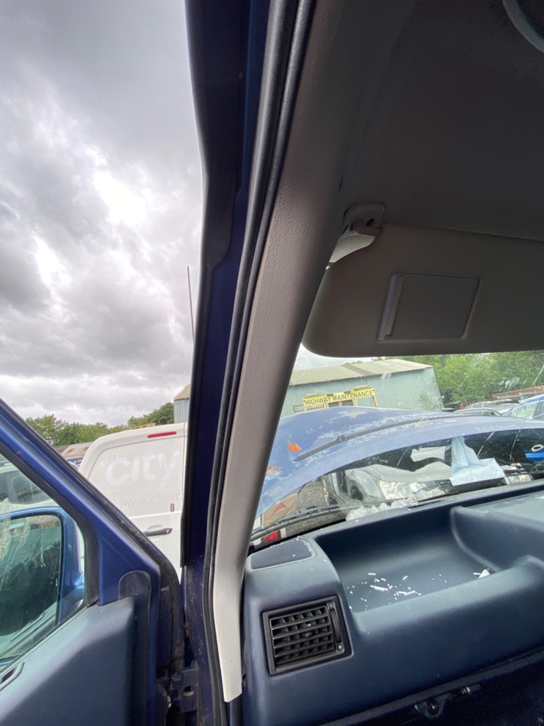 [EPE-107107] Pilar A VW Caravelle Mk IV 2.4 1997