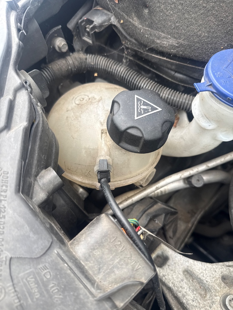 [EPE-107230] Depósito de expansión Peugeot 208 CA 1.2 HMZ HM01 2014