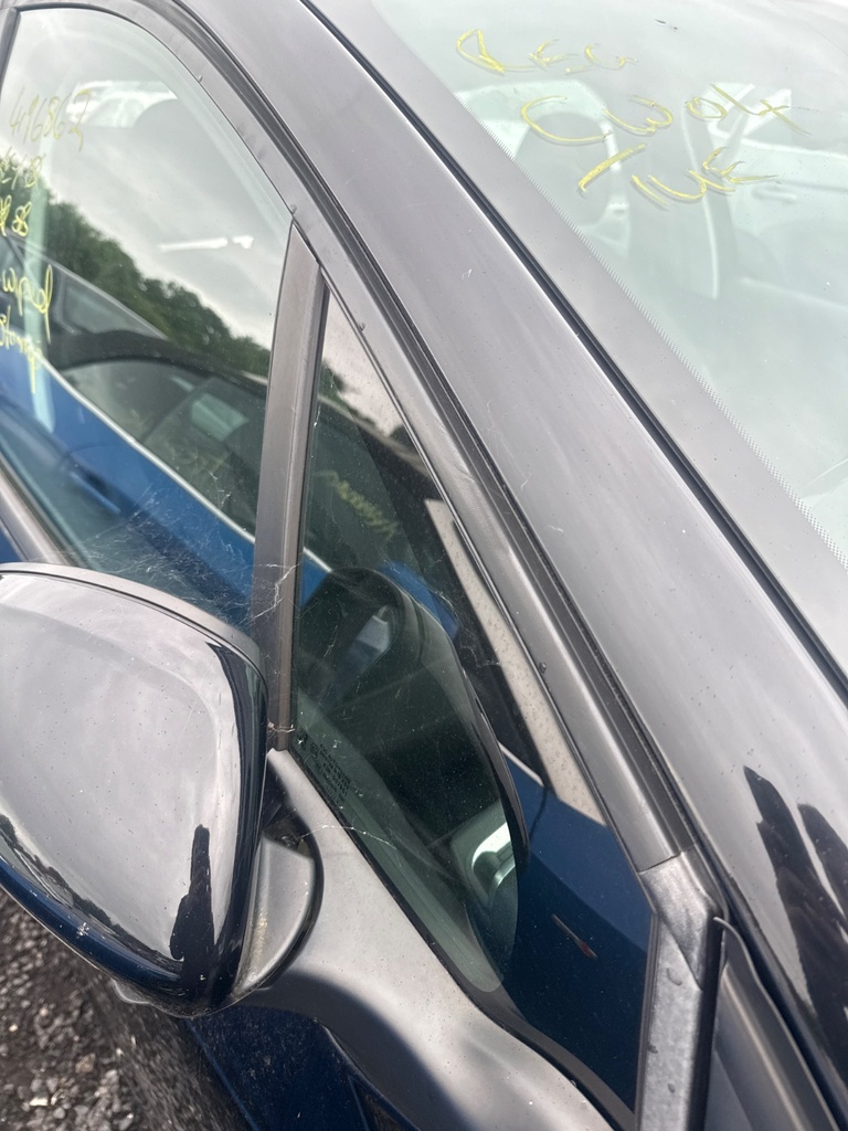 [EPE-107242] Cristal de puerta delantero derecho Peugeot 208 CA KTV